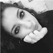 Studentessa di spagnolo, inglese e francese